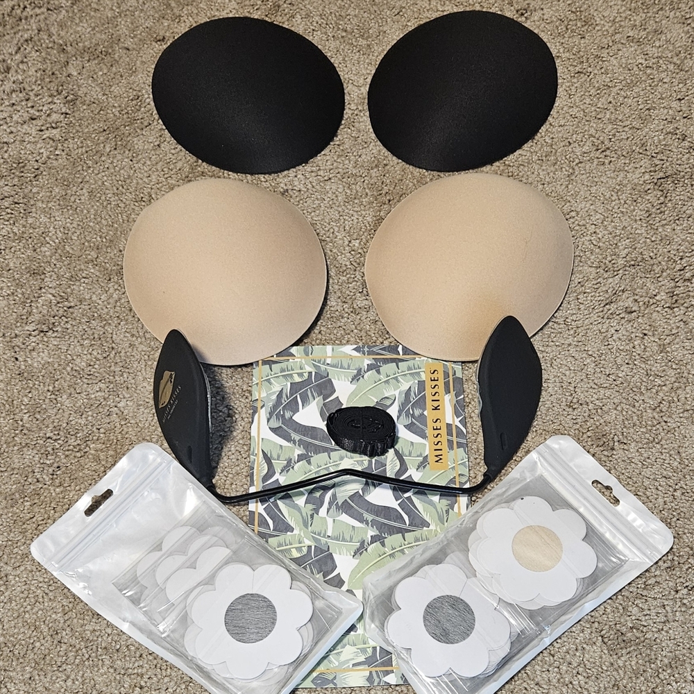 Black and Beige Nipple Covers Set
